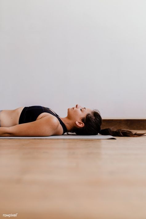 Shavasana Pose, Savasana Pose, Yoga Inspiration Photos, Wellness Content, Ayurveda Lifestyle, Yoga Photoshoot, Yoga Aesthetic, Pilates Fitness, Yoga Photos