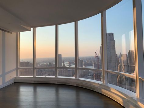 Open Plan Apartment Layout, Toronto Apartment Aesthetic, London Apartment Aesthetic, Penthouse View, Open Plan Apartment, Nyc Penthouse, City View Apartment, Apartment View, High Rise Apartments