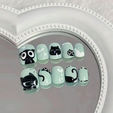 Cat Art Nails, Cat Nail Designs Cute, Green And Pink Nails Designs, Silly Nails, Short Nail Art Designs, Nails Cartoon, Cat Nail Designs, Paznokcie Hello Kitty, Kids Nails