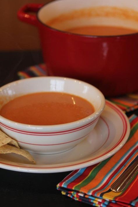 Mexican Tomato Soup, Mexican Vegetable Soup, Gluten Free Chicken Broth, Mexican Potatoes, Mexican Soup Recipes, Gluten Free Dinner Easy, Canned Green Chilies, Tomato Soup Homemade, Quick And Easy Soup