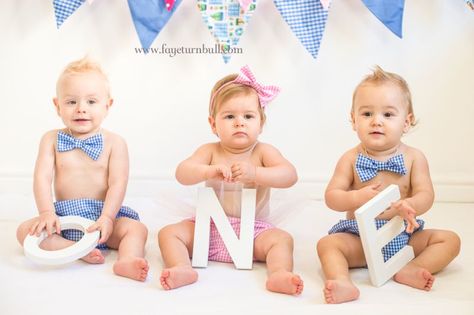 First Birthday Triplets First Birthday Ideas, Triplet First Birthday Ideas, Triplets Photoshoot, Triplet Babies 2 Boys 1 Girl, Triplet Photography, Cousins Pictures, Foto Birthday, Triplets Photography, Cake Smash Cake