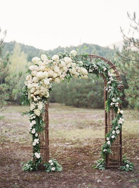 On the chuppah | Community Post: 38 Prettiest Ways To Use Flowers In Your Wedding Wedding Ceremony Ideas, Flowers And Greenery, Camo Wedding, Wedding Altars, Vermont Wedding, Ceremony Inspiration, Ceremony Arch, Salou, Floral Arch