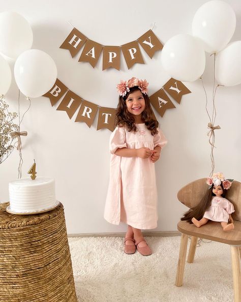 3rd Birthday Decoration Ideas At Home, 4th Birthday Pictures, Diy Tulle Skirt, Simple Birthday Party, Teddy Bear Birthday, Bear Birthday, Fall Birthday, Newborn Baby Photography, Custom Backdrop