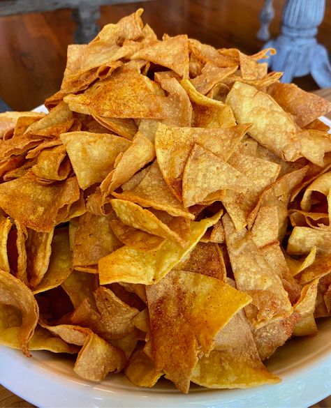 Corn Chips Recipe, Mexican Chips, Barbeque Restaurant, Chip Seasoning, Fried Tortilla Chips, Deep Fried Recipes, Tortilla Chip Recipe, Seasoned Corn, Fresh Salsa Recipe