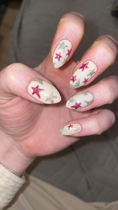 Glitter Star Nails, Star Nail Designs, Star Nail, Star Silver, Nail Powder, Nail Glitter, Star Nails, Christmas Nail Designs, Glitter Stars