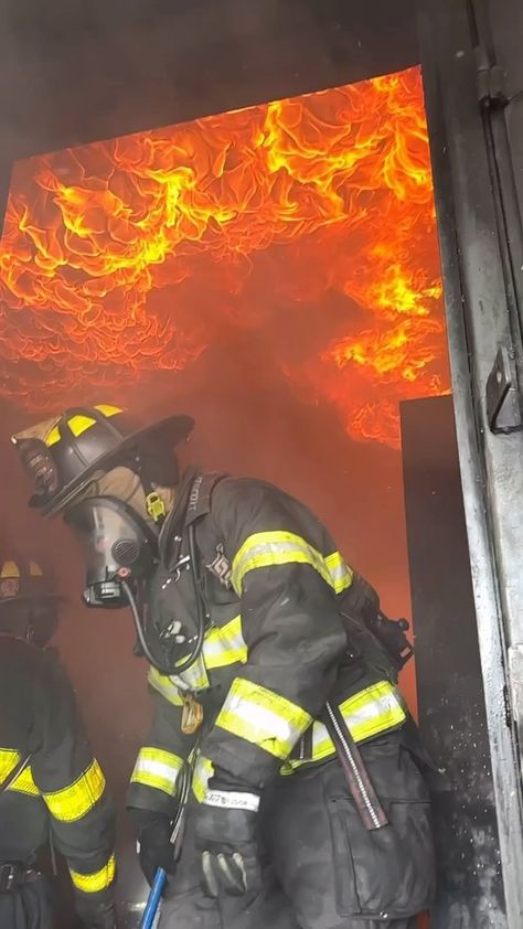 Years on the job are different from years into the job. Repeating your first year 25 times does not make you a senior firefighter; your… | Instagram Fire Department Aesthetic, Firefighter Aesthetic, Firefighter Images, Firefighter Mask, Job Dream, Future Firefighter, Becoming A Firefighter, Sisters Photo, Fire Medic