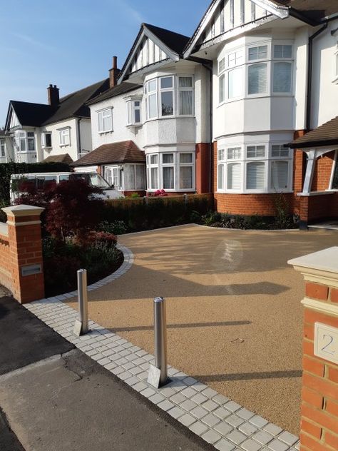 Resin Bound Driveways - Resin Bound Gravel Essex - London - Herts - UK 1930s Driveway, Resin Driveways Uk, Front Driveway Ideas Uk, London Driveway, Resin Driveway Ideas Uk, Driveway Ideas Uk, Resin Driveway Ideas, 1930s House Exterior Uk, Driveway Uk