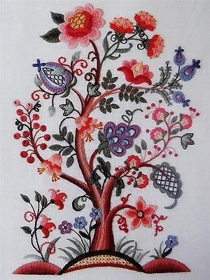 Tree Of Life Embroidery, Bordado Jacobean, Tudor Dollhouse, Crewel Embroidery Tutorial, Jacobean Embroidery, Crewel Embroidery Patterns, Crewel Embroidery Kits, Flower Tree, Embroidery Transfers