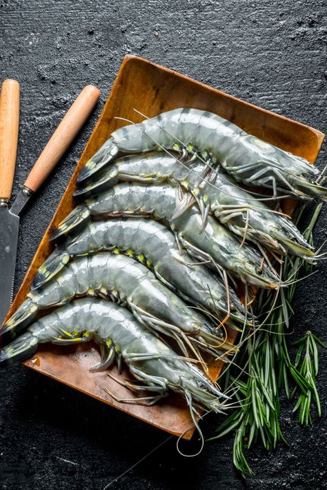 Here's a simple guide about how to tell if raw shrimp is bad, including ways to store it and spoilage signs to look for. Tempura Prawns, Tiger Prawns, White Shrimp, Tiger Shrimp, Raw Prawns, Prawn Shrimp, Fish Feed, Crab And Lobster, Seafood Soup