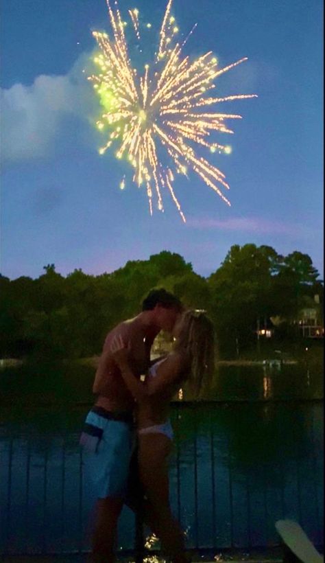 Relationship Summer, Vsco Relationship, July Aesthetic, Country Couples, Dream Relationship, Teenage Love, Couple Goals Teenagers, Could Be Us, Cute Relationship Photos