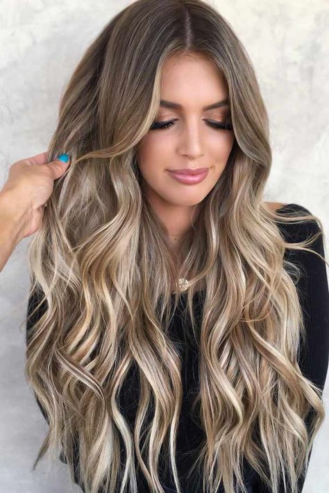 Cool Toned Brown To Blonde Balayage Ashy #balayage #ombre ❤ Balayage vs ombre, in case you follow hair trends and are curious about the hair routine of the most popular celebrities, you have probably heard of these treatments. But what is the difference? Let us figure it out. ❤ #lovehairstyles #haircolor #ombre #hairstyles Balayage Straight, Brown To Blonde Balayage, Popular Celebrities, Highlighted Hair, Bronde Hair, Brunette Hair With Highlights, Brown Hair Balayage, Brown Balayage, Balayage Hair Blonde