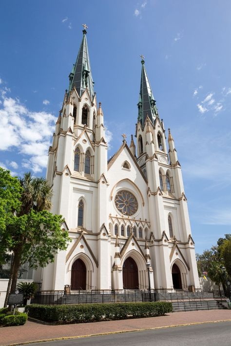 The Best activity in Savannah is visiting the Savannah’s St. John The Baptist Cathedral | Savannah Historic Places | Things to Do in Savannah, Ga |Savannah Cathedral | Visit the Cathedral of St. John the Baptist in Savannah, Ga! A guide to Savannah from an (almost) local. Savannah has a wealth of sacred places and historic churches! Visit Savannah's Cathedral and Mikveh Israel Synagogue! Where to stay and eat in Savannah. From Sacred Wanderings ~ Travel Blog #savannah #savannahtravel #georgia French Trip, Savannah Tours, French Cathedrals, Places Of Worship, Church Aesthetic, Visit Savannah, St John The Baptist, Cathedral Basilica, Stone Architecture