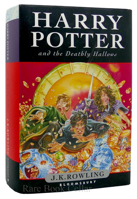 HARRY POTTER AND THE DEATHLY HALLOWS, J K Rowling Deathly Hallows Book, Harry Potter Book Covers, Hogwarts Professors, Rowling Harry Potter, The Deathly Hallows, Harry Potter Deathly Hallows, Buku Harry Potter, Trending Topic, Newt Scamander