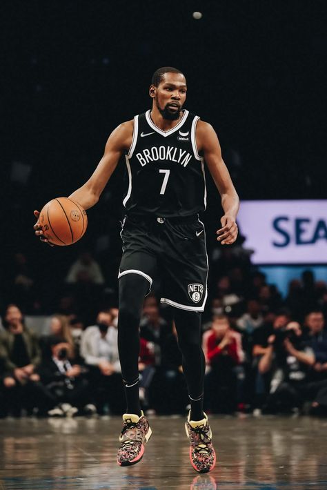 Kevin Durant Brooklyn Nets, Kevin Durant 7, Kevin Durant Wallpapers, Nba Photos, Nba Basketball Art, Nba Wallpapers, Nba Pictures, Basketball Art, Kyrie Irving