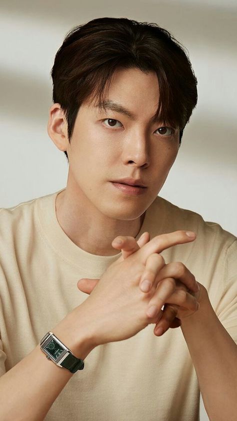 Kim Woo Bin Wallpaper, Kim Wo Bin, Kim Woobin, Lee Min Ho Songs, Gaun Koktail, Beautiful Joe, Song Seung Heon, Prom Hairstyles For Short Hair, Black Knight