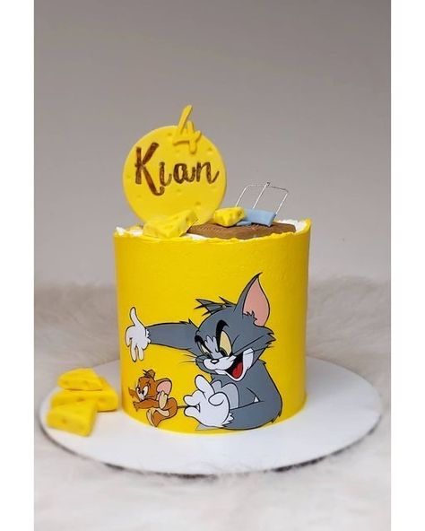 Tom And Jerry Cake Designs, Tom Cake, Tom And Jerry Cake, Baby Boy Birthday Cake, Chocolate Cake Designs, Tom Y Jerry, Mini Cakes Birthday, Cakes For Women, Birthday Photography