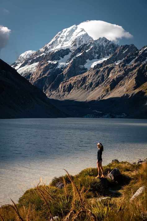 2 Week South Island New Zealand Itinerary (2024 Guide) 16 Hobbittown New Zealand, Solo Travel For Women, South New Zealand, New Zealand Queenstown, Trip To New Zealand, Travel New Zealand, New Zealand Itinerary, Lake Wakatipu, Lake Wanaka