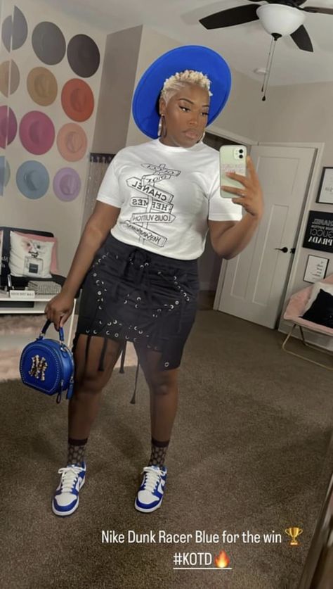 Skirt And Sneakers Outfit Plus Size, Skirts And Jordans Outfit, Cute Outfits With Sneakers Black Women, Dunks And Skirt Outfit, Dressy Outfits With Sneakers, Sneaker Ball Outfit Ideas, Dunks Outfit Woman, Sneaker Fits, Skirts With Sneakers