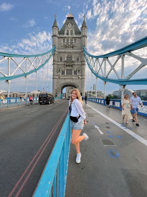 Photos To Take In London, Photo Ideas In London, Tower Bridge Photo Ideas, London Bridge Photo Ideas, London Tourist Photos, Tower Bridge London Photo Ideas, London Photo Ideas, London Tourist, Tower Bridge London Photography