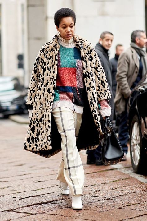 We've uncovered exactly how to mix prints and nail the look every time. Read up on these simple (yet foolproof) tips before you try out the trend. Checkered Suit, Linda Rodin, Giorgia Tordini, Mari Giudicelli, Clemence Poesy, Pattern Outfits, Milan Fashion Week Street Style, Jenna Lyons, Top Street Style