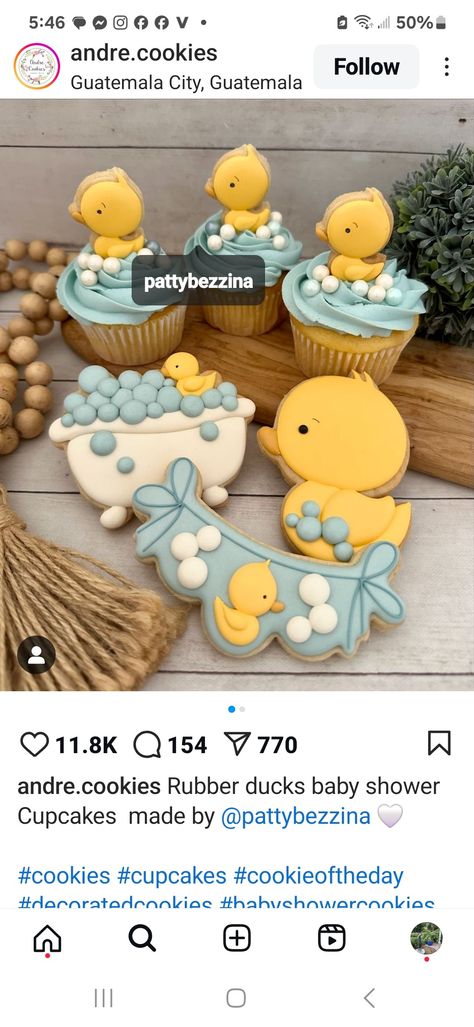 Baby Royal, Baby Shower Duck, Duck Baby, Royal Babies, Baby Shower Cupcakes, Baby Shower Cookies, Icing Cookies, Royal Icing Cookies, Rubber Duck