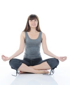 Meditation Produces Opposite Effect of ‘Fight or Flight’ | A new study reveals that practitioners of meditation experience changes in gene expression that are the exact opposite of what occurs during the “flight or fight” stress response.  Specifically, genes associated with energy metabolism, mitochondrial function, insulin secretion, and telomere maintenance are turned on, while those involved in inflammation are turned off. Meditation Meaning, Meditation Poses, Architecture People, Yoga And Meditation, Meditation For Beginners, Meditation Cushion, Body And Mind, How To Do Yoga, Yoga Meditation