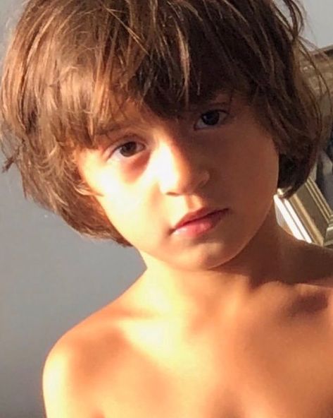 Shah Rukh Khan (@iamsrk) on Instagram: My sunshine turns 5 yrs today but he thinks he is 9! Please don’t tell him otherwise if u meet him. Children should hear their own music,… Srk Gauri, Abram Khan, Birthday Special, Shah Rukh Khan, Birthday, Music