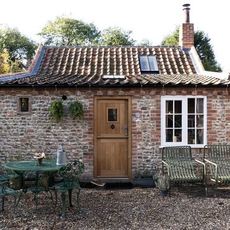 Spinks Nest Norfolk Stone Cottages Interior, Stone Cottage Homes, Small Stone Cottage, Country Living Uk, Stone Cottages, Small Cottages, Irish Cottage, Reclaimed Brick, Wood Front Doors