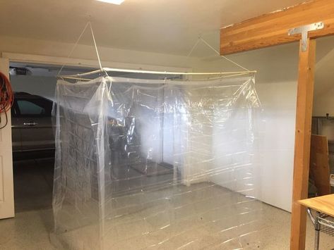 Spray Booth Diy, Portable Spray Booth, Portable Paint Booth, Diy Paint Booth, Can Painting, Furniture Spray, Spray Paint Booth, Booth Diy, Spray Paint Furniture