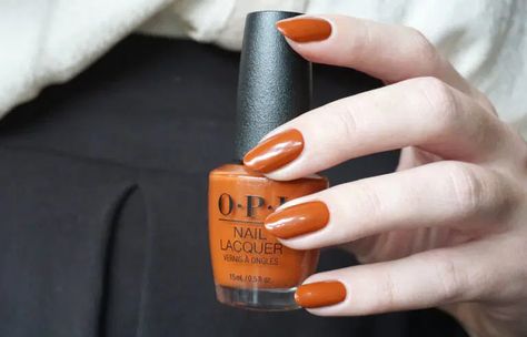 Swatch and review of OPI My Italian is a little rusty (Fall/Winter 2020) - Noae Nails Rusty Orange Nails, Fall Polish, Peach Nail Polish, Holiday Nail Polish, Opi Fall, Orange Nail Polish, Peach Nails, Holiday Nail, How To Get Thick