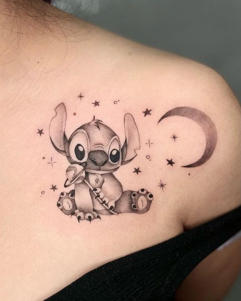 Disney Tattoos Stitch, Disney Tattoos Ideas, Disney Stitch Tattoo, Lilo And Stitch Tattoo, Cartoon Tattoo Ideas, Animated Shows, Body Ideas, Daughter Tattoo, Stitch Tattoo