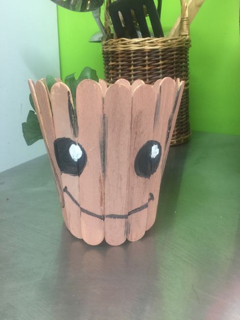 Guardians Of The Galaxy Crafts, Guardians Of The Galaxy Birthday Party Decorations, Groot Craft, Groot Party Ideas, Diy Groot, Marvel Themed Room, Groot Party, Groot Birthday, Groot Costume