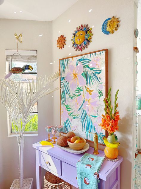 Beach Eclectic Decor, Colorful Tropical Decor, Colorful Coastal, Colorful Coastal Decor, Colorful Beach House Decor, Colorful Beach House, Vintage Apartment Decor, Bright Color Decor, Beach Art Deco