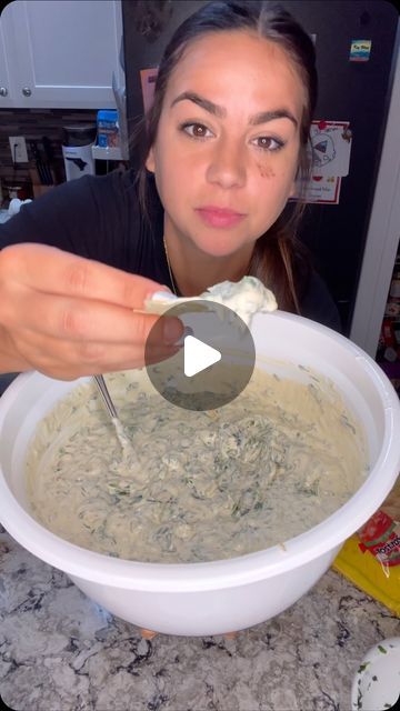 Kendall Azevedo on Instagram: "My husband and kids beg me to make this atleast once a week 🤤 #fyp #foryou #foryoupage #foryour #viral #foryourpage #fypシ #fypシ゚viral #Recipe #cooking #recipe #recipes #spinachdip #dip #yummy #viralreels #tiktok #tiktokviral" Spinish Dip, Fast Food At Home, Healthy Spinach Dip, 1400 Calorie Meal Plan, Dips To Make, Corn Side, How To Make Spinach, Corn Side Dish, Dips Recipes