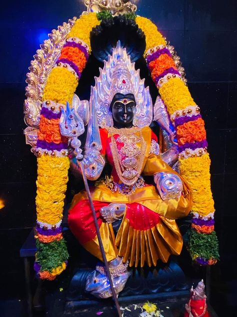 Kali Amman Images Hd, Iphone Wallpaper Blur, Devi Images Hd, Lord Murugan Wallpapers, Photo Album Layout, Lord Photo, Latest Hd Wallpapers, Cute Galaxy Wallpaper, Goddess Artwork