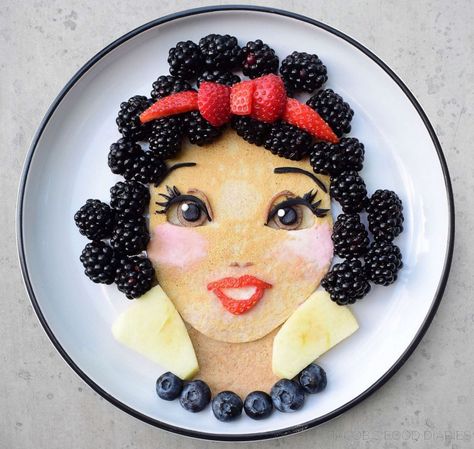 Fruit Pancakes, Fruit Decoration, Pancake Art, Decorações Com Comidas, Food Art For Kids, Edible Creations, Food Artists, Diy Cooking, Creative Food Art