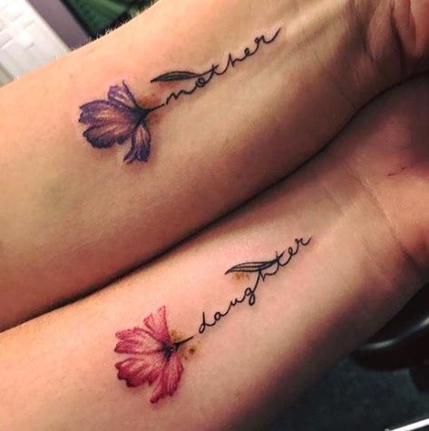 Aesthetic Daughter, Mother Aesthetic, Mommy Daughter Tattoos, Unique Sister Tattoos, Cute Sister Tattoos, Mother Tattoo, Sister Tattoo Designs, Mom Daughter Tattoos, Daughter Tattoo