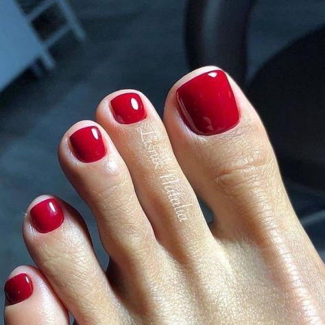 Red Toenails, Natural Nails Manicure, Gel Toe Nails, Acrylic Toe Nails, Pretty Toe Nails, Punk Nails, Cute Toe Nails, Toenail Polish, Brown Hairstyles