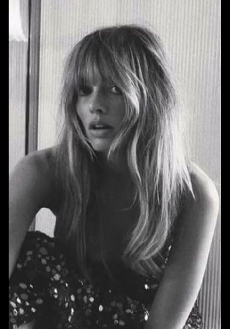 Long Shag Fringe, Exaggerated Layers Hair, 70s Long Hair With Bangs, Modern Bridgette Bardot Hair, Boho Fringe Hair, 70s Shag With Bangs, 70s Haircuts Straight Hair, Vintage Shag Haircut, 70s Fringe Hair