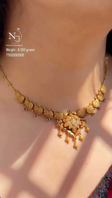 Gold nakash necklace Weight : 8.150 grams Gold : 22 carat #lakshmi #gold #necklace #wedding #women #jewelry #reels #fashion #trending #design #love #life #style #beautiful #explore #fashionblogger #tbt #ootd #couple #engagement #foryou Gold Neck Piece Jewellery, Necleses Jewelry Gold Indian Latest, Necklace Designs Gold Indian Simple, Short Gold Necklace Designs, Short Necklace Designs Gold, 8 Grams Gold Necklace, Latest Gold Necklace Designs, Jewelry Reels, Ootd Couple