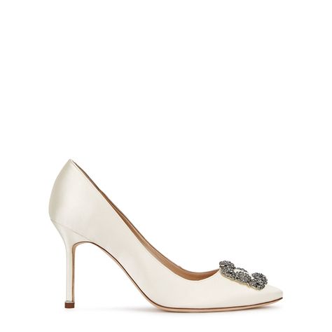 MANOLO BLAHNIK Hangisi 90 ivory silk satin pumps. #manoloblahnik #shoes Most Expensive Shoes, Manolo Blahnik Maysale, Spanish Shoes, Ivory Pumps, Christian Louboutin Kate, Manolo Blahnik Hangisi, White Leather Sandals, Expensive Shoes, Stunning Shoes