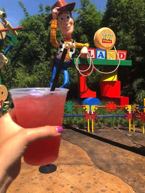 Toy Story Land has 4 special cocktails but most of them aren't available there here's where to find them Themed Alcoholic Drinks, Adult Lemonade, Toy Story Food, Special Cocktails, Disney Foods, Toy Story Land, Drink Names, Cherry Vodka, Disney Movie Night