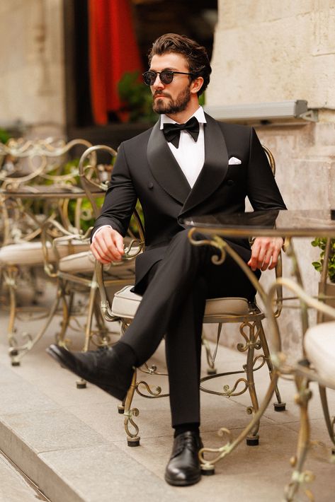 Command attention in the Black Double Breasted Tuxedo 2-Piece by VIOSSI. The sharp, tailored design and classic double-breasted cut make this tuxedo the perfect blend of tradition and modern elegance.

#doublebreastedtuxedo #blacktuxedo #formalwear #sleekstyle #viossimenswear #gentlemansfashion #blacktieattire #luxurymenswear #elegantfashion #tuxedostyle Groomsmen Photoshoot, Wedding Attire Formal, Social Outfits, Men's Black Suit, Dapper Suits, Double Breasted Tuxedo, Black Tie Attire, Black Suit Men, Modern Suits