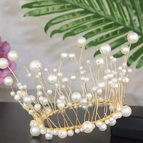 Beautiful pearl crown cake topper @200 Rs. Only Tiara Cake Topper, Princess Crown Cake, Crown Cake Topper, Tiara Cake, Pearl Princess, Crown Headdress, Pearl Cake, Pearl Crown, Hat Cake