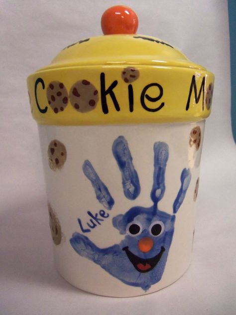 Does your Mom or Grandma make the BEST cookies? Surprise her with a fun cookie jar painted by YOU for a Mother's Day gift you'll both enjoy. Check out this fun cookie monster handprint sample at our studio. Handprint Cookie Jar, Handprint Pottery, Homemade Gift For Grandma, Cookie Jar Gifts, Grandparents Day Crafts, Sisters Best Friends, The Best Cookies, Toddler Painting, Best Cookies