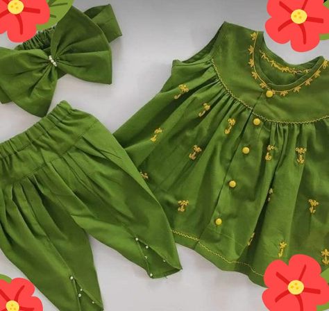 Pakistani baby girl frock designs Baby Frock Ideas, Baby Girls Frock Design, Baby Girl Frock Designs, Cotton Frocks For Kids, Kids Dress Collection