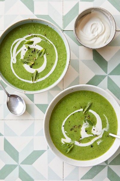 The Best Autumn Soup Recipes | sheerluxe.com Alkaline Soups, Mint Soup, Pea And Mint Soup, Sesame Salad, Coconut Whip, White Radish, Food Doctor, Work Food, Healthy Fiber