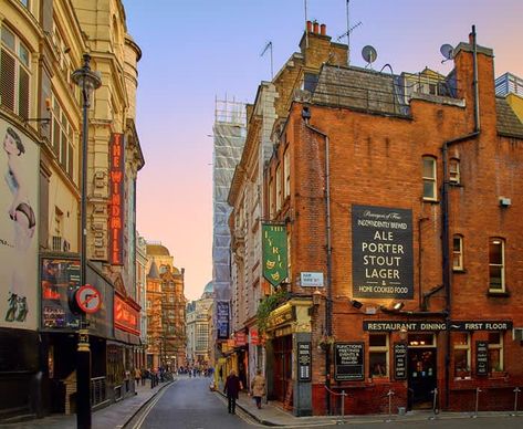 London Soho Guide: Where To Go And Things To Do | lastminute.com blog | lastminute.com Compton Street, London Soho, London Nightlife, Soho Hotel, Rural Land, Soho London, Trafalgar Square, Red Lion, English Heritage