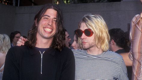 Dave Grohl Says He Overheard Kurt Cobain Talking About Kicking Him Out Of Nirvana | HuffPost Donald Cobain, Foo Fighters Nirvana, Krist Novoselić, Nirvana Kurt Cobain, Nirvana Kurt, Alt Rock, Mtv Videos, Dave Grohl, Mtv Video Music Award