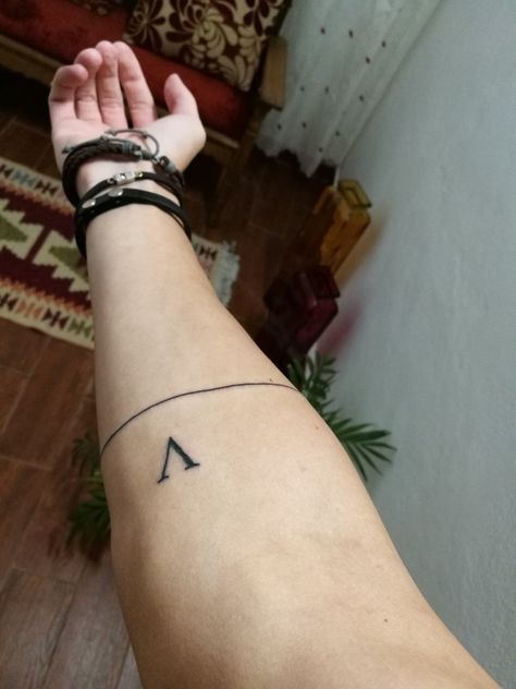 V - Minimalist tattoo Men V Line Tattoo, Letter Tattoo Men, V Initial Tattoo, V Tattoo Letter Design, Letter V Tattoo, V Line Tattoo, Initial Tattoo Designs, V Letter Tattoo, Vienna Tattoo